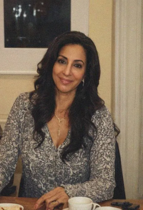 Christina, 52